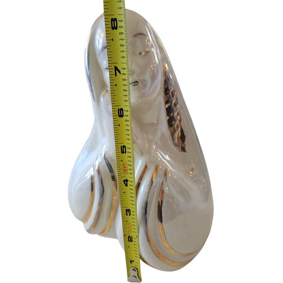 Vintage Madonna Bust Planter Lady Head Vase Religious Planter - Picture 9 of 11